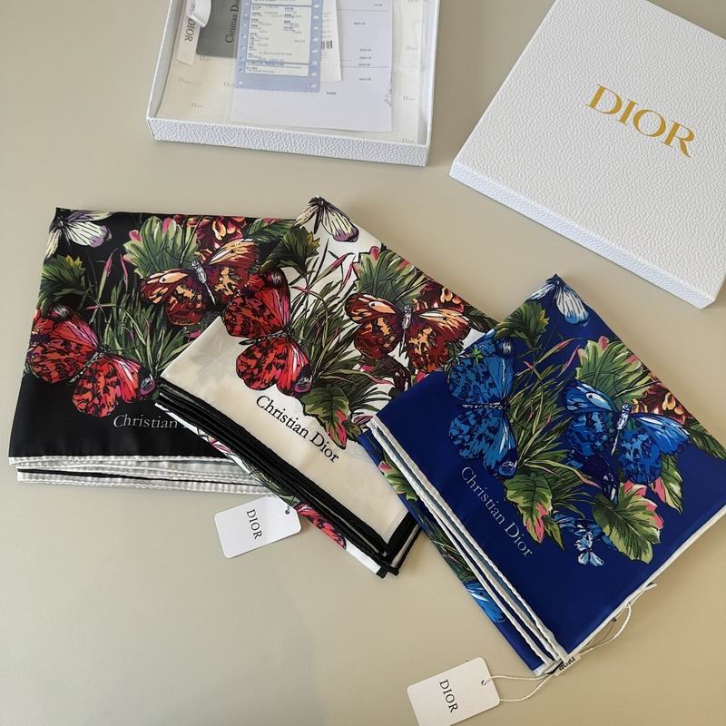 Dior silk scarf hm20